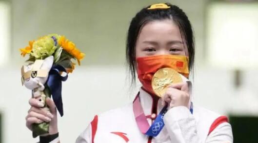 奧運冠軍為什么都愛咬金牌