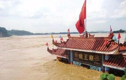 四川南充上演現(xiàn)實版大水沖龍王廟