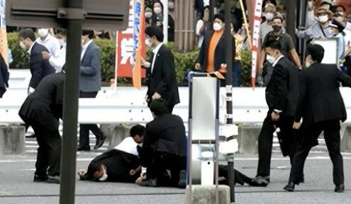 安倍晉三已經(jīng)沒有生命體征