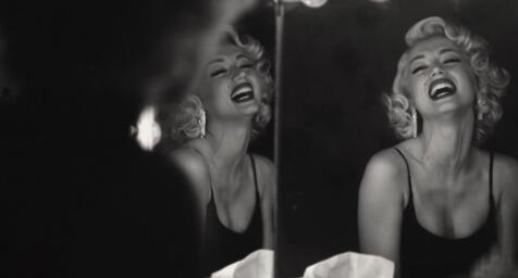 邊做邊叫床的大尺度床戲