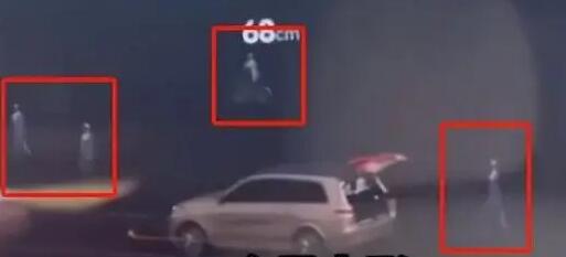 汽車(chē)?yán)走_(dá)在無(wú)人陵園內(nèi)顯示全是人影