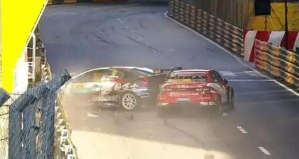 郭富城參加賽車發生意外