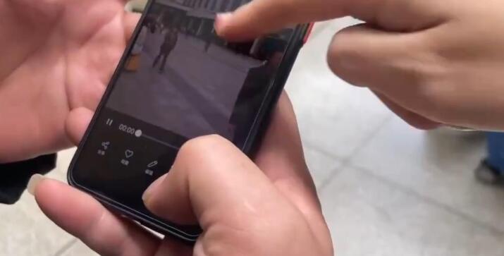 長(zhǎng)沙火車站當(dāng)事女子發(fā)文回應(yīng)